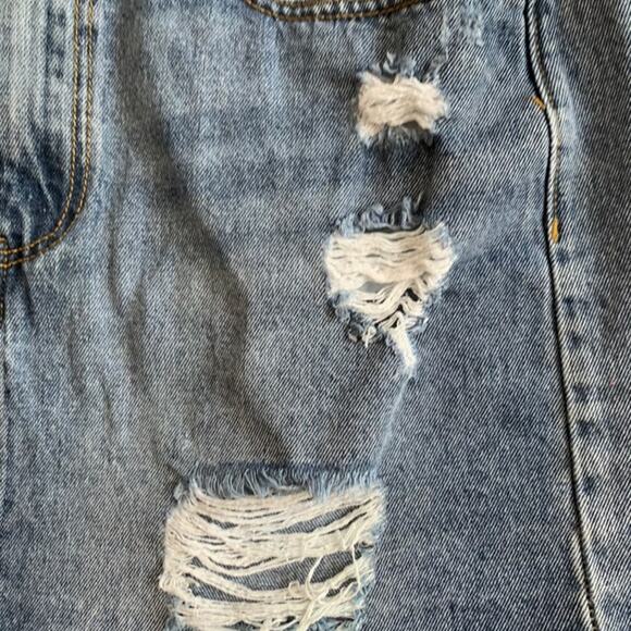 Forever 21 Womens Size 28 Jean Mini Skirt Blue Denim Distressed 5 Pocket Design - Picture 2 of 5